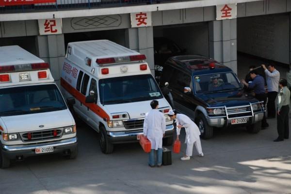 安龙县救护车转院